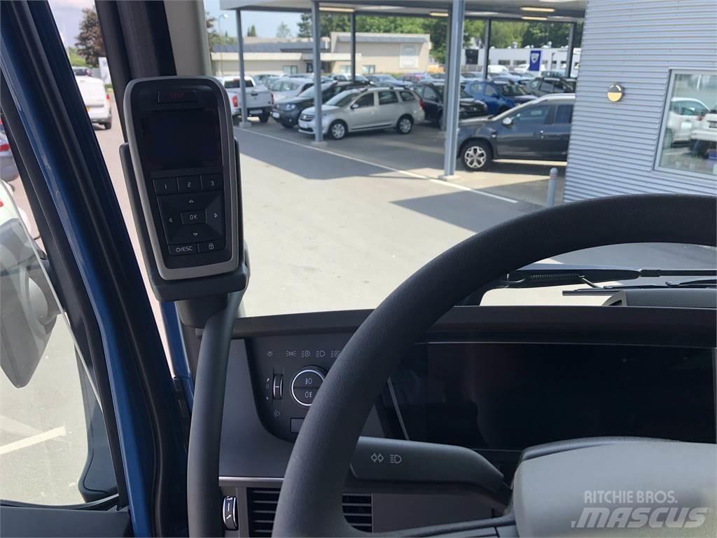 Volvo FH 6x2 Tractor Units