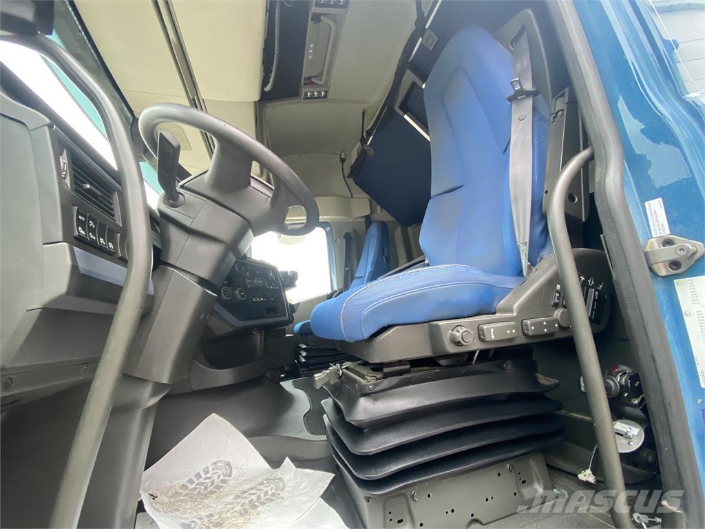 Volvo FH 6x4 Tractor Units