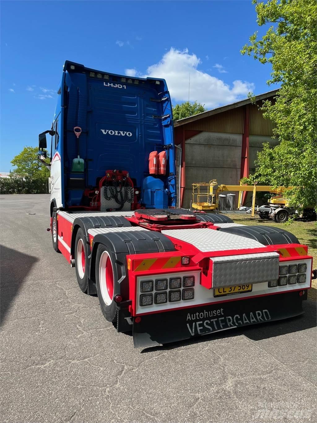 Volvo FH500 TC 6x2 Tractor Units