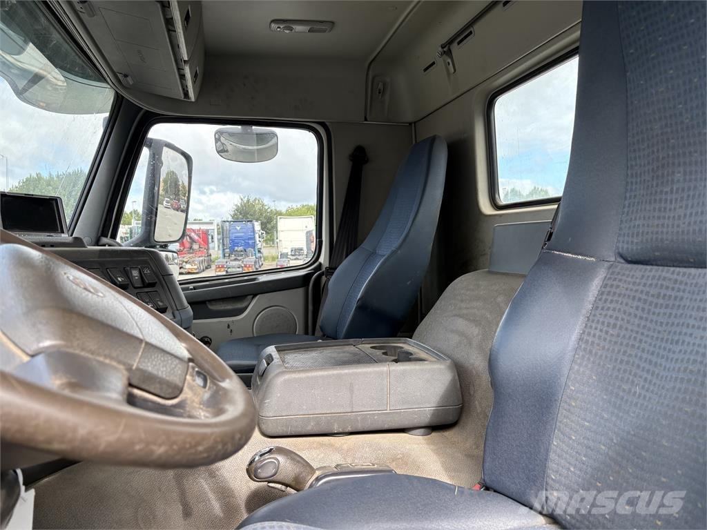 Volvo FM440 Cable lift demountable trucks