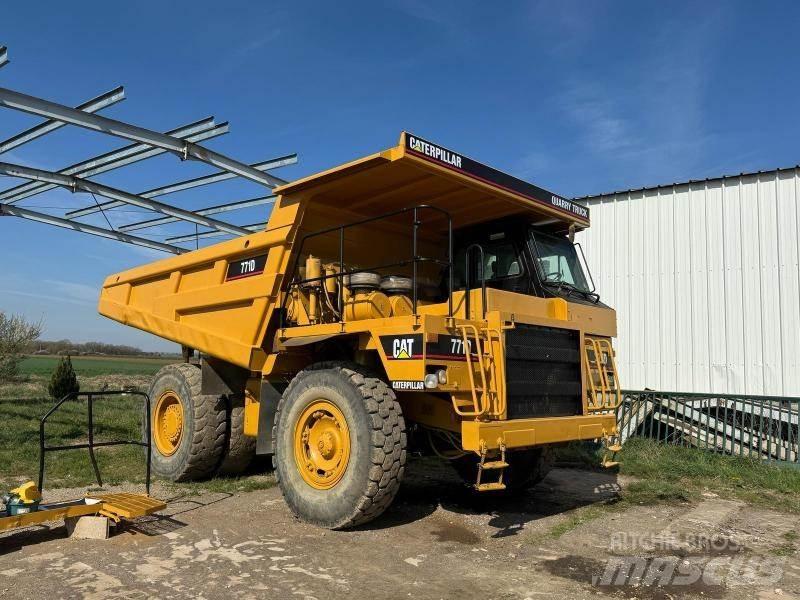 CAT 771D Rigid dump trucks