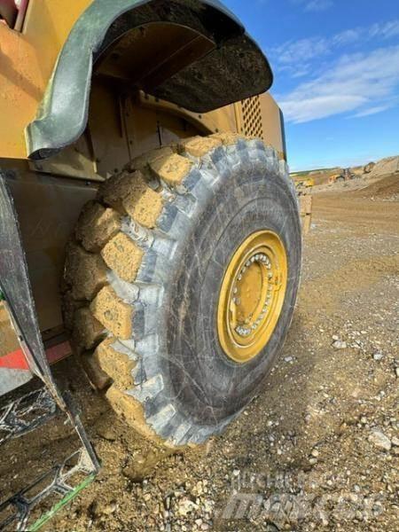 CAT 980M Wheel loaders