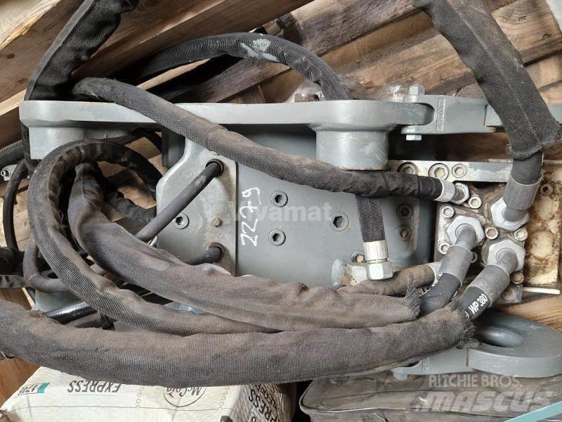Liebherr SW33 Quick connectors