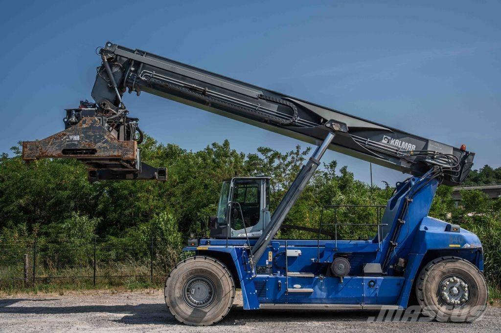 Kalmar DRG450-60S5 Reachstackers