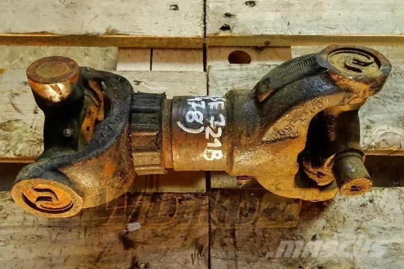 CASE 721B Axles