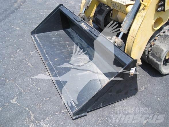 Gehl RT210 Skid steer loaders