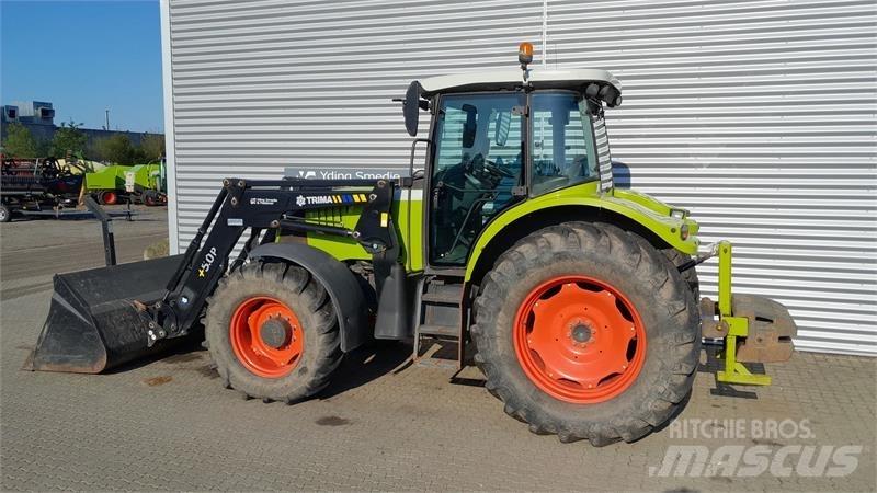CLAAS 697 Tractors