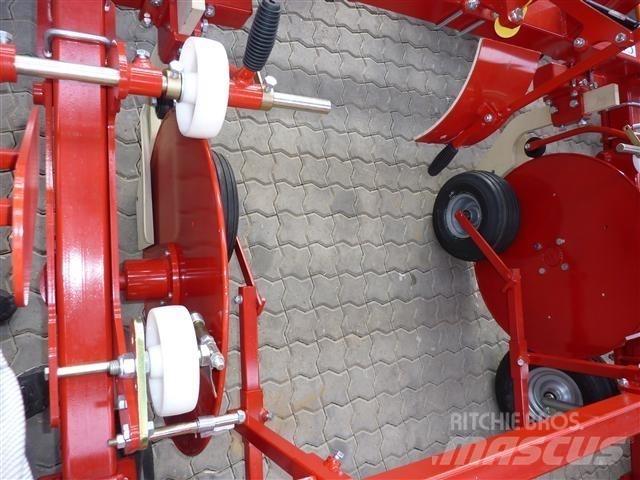 CM  Planters