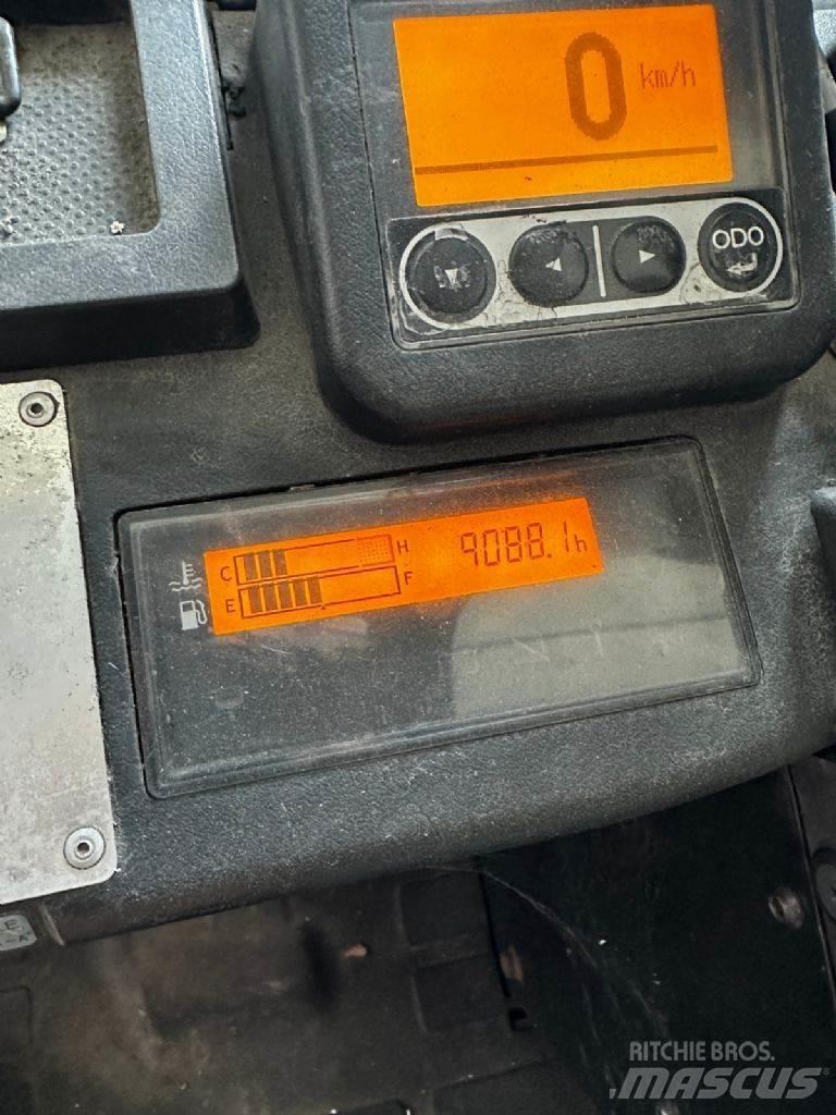 Toyota 06-8FD30F Diesel trucks