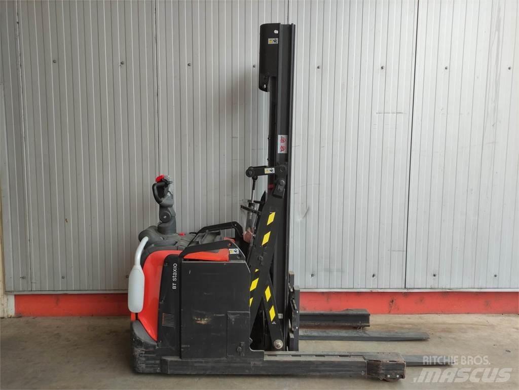 BT SPE120 XR Reach trucks