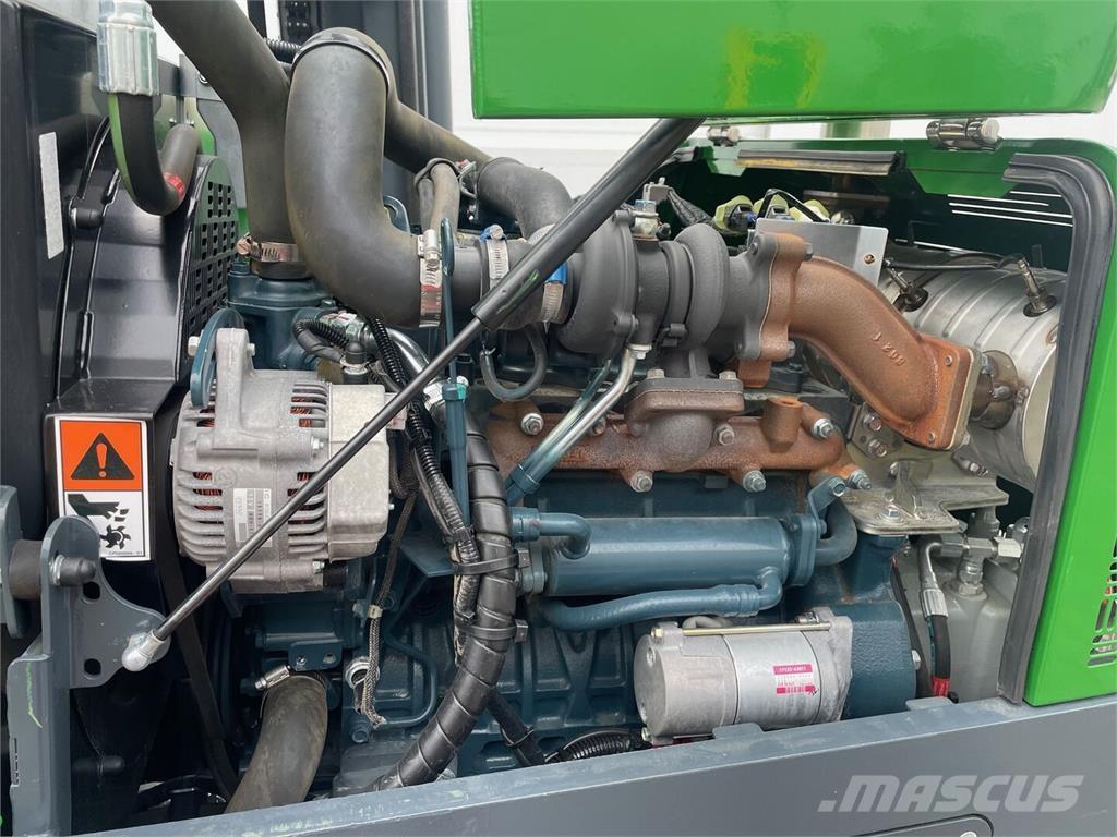 Combilift C4000 Sideloaders