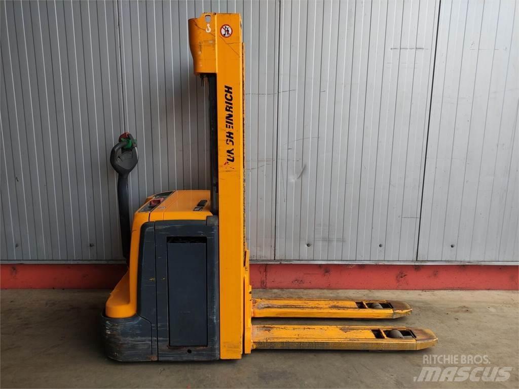 Jungheinrich EJC216Z Pedestrian stacker