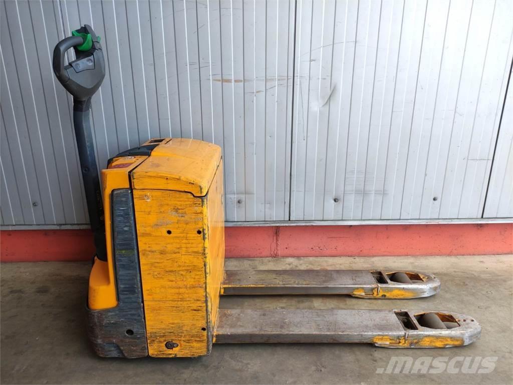 Jungheinrich EJE 116 Low lifter