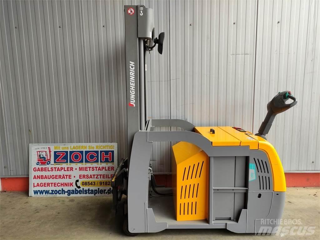 Jungheinrich EJG216 Pedestrian stacker