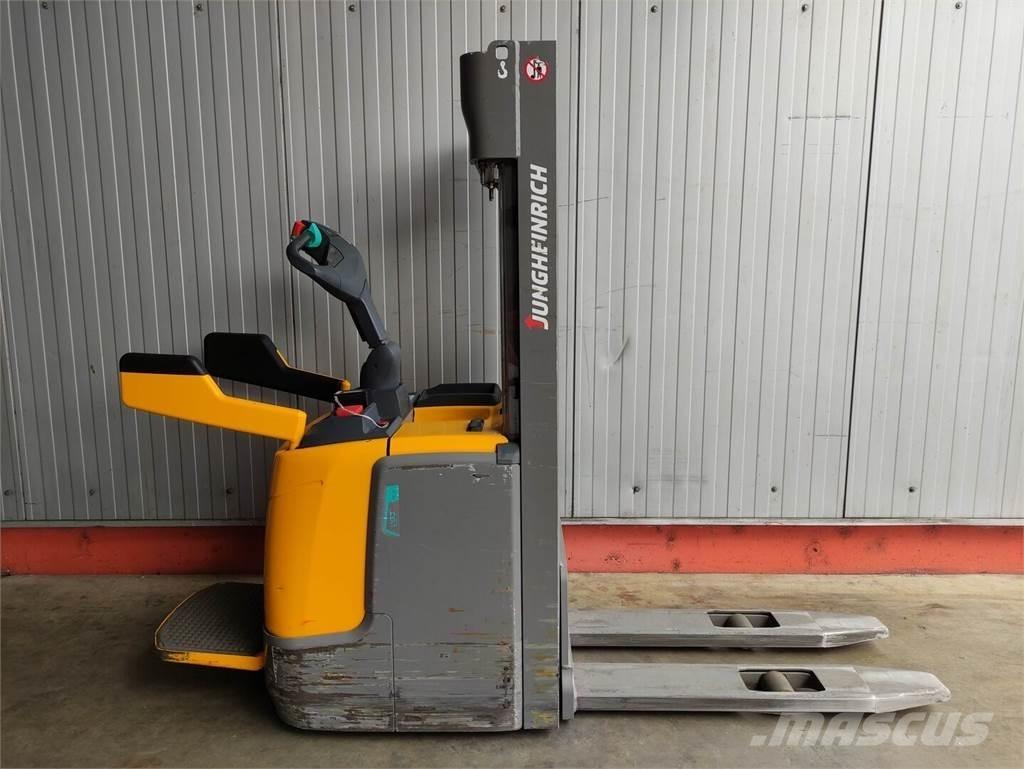 Jungheinrich ERC 212 Pedestrian stacker