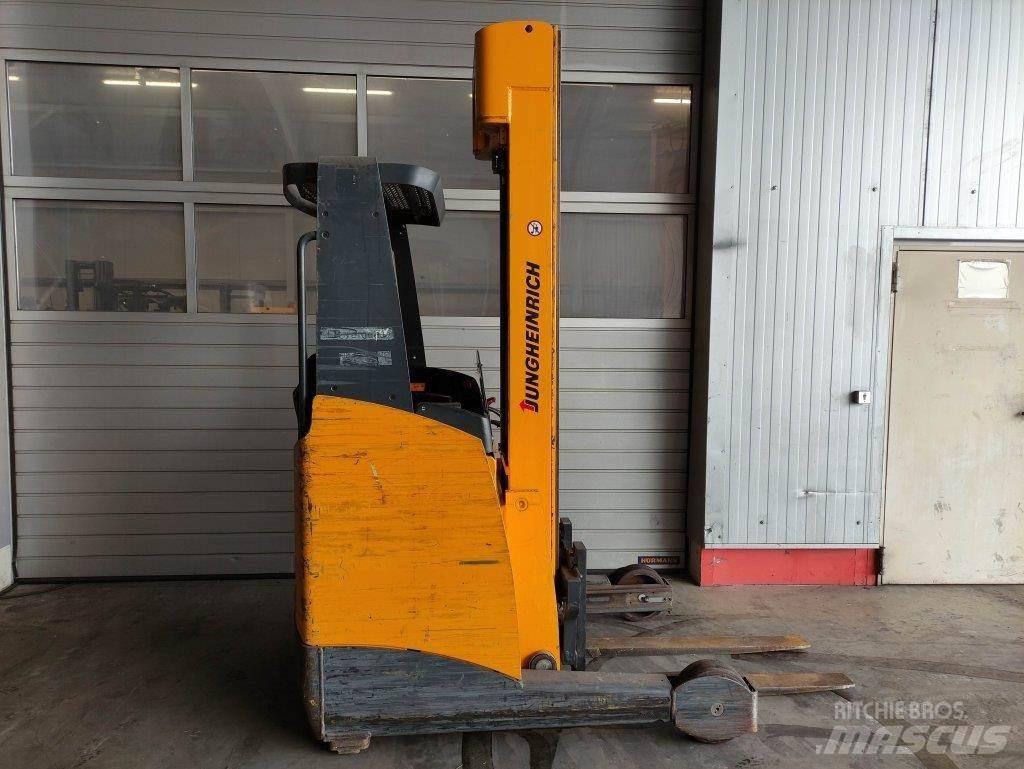 Jungheinrich ETV114 Reach trucks