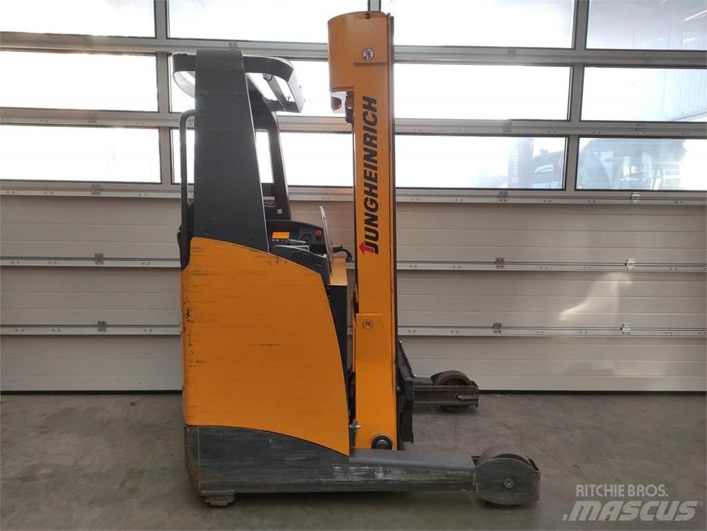 Jungheinrich ETV116 Reach trucks