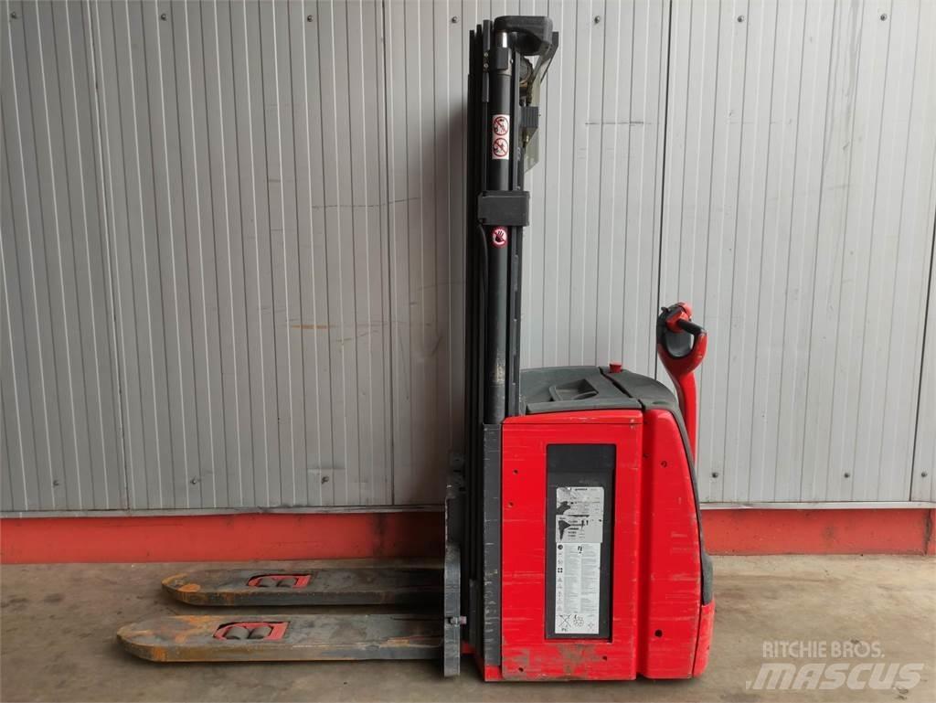 Linde L20-1173 Pedestrian stacker