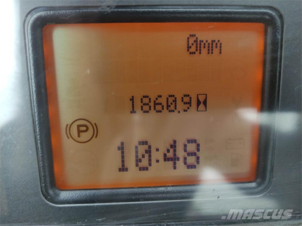 Linde R16G-01-1120 Reach trucks