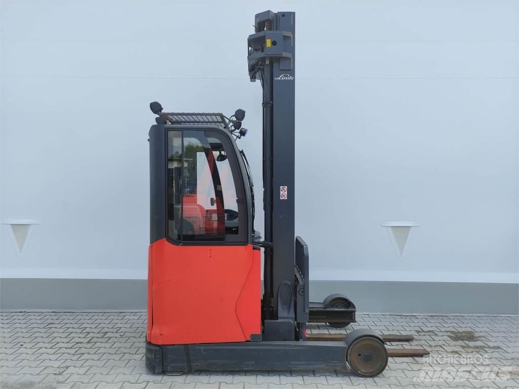 Linde R25-01-112 Reach trucks