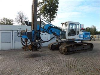 Liebherr R 902 drill