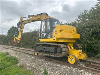 Komatsu Road Rail PC 110