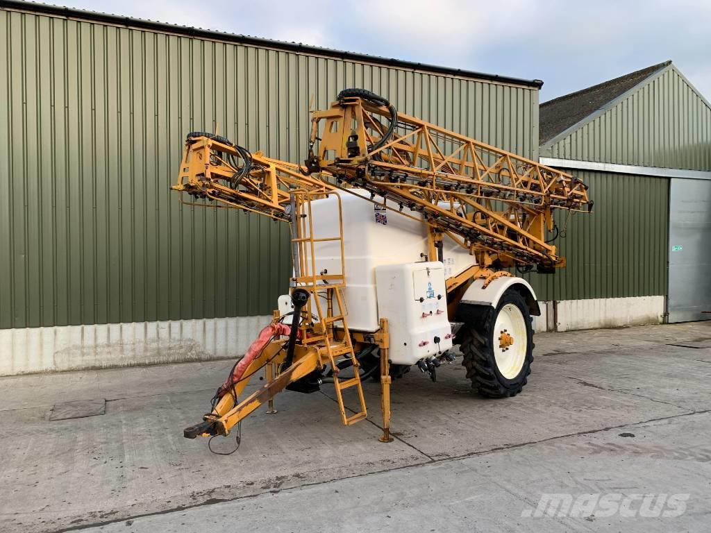 Knight 28 Meter 3800 Litre Trailed Sprayer Trailed sprayers