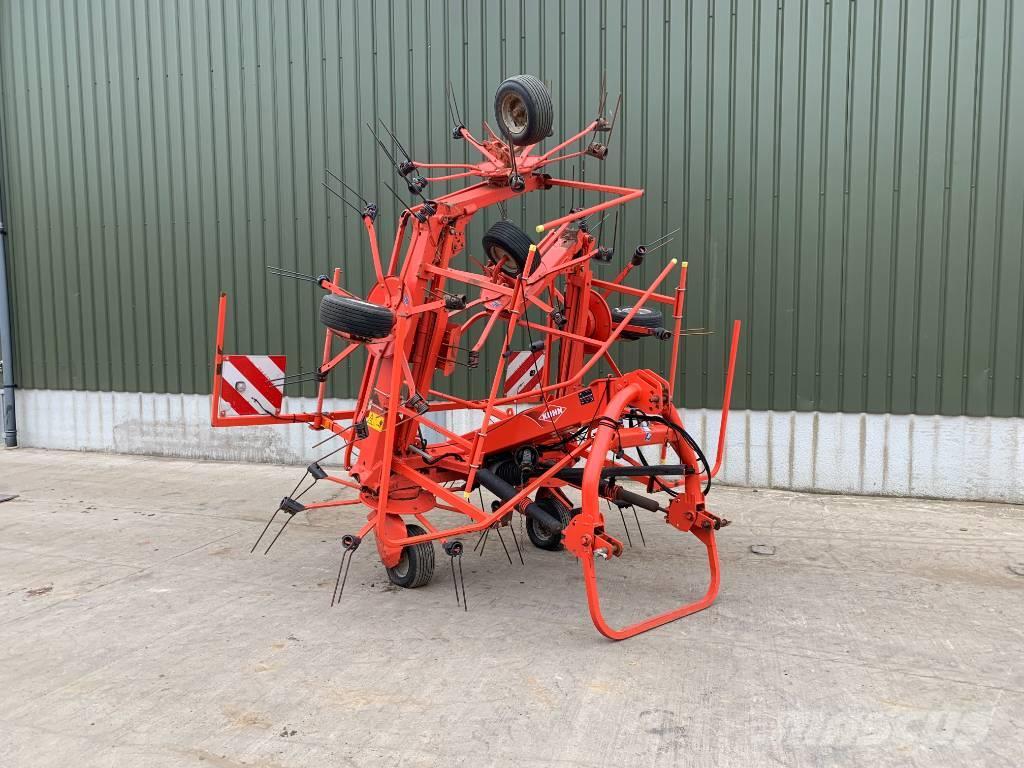 Kuhn GF 7802 Rakes and tedders