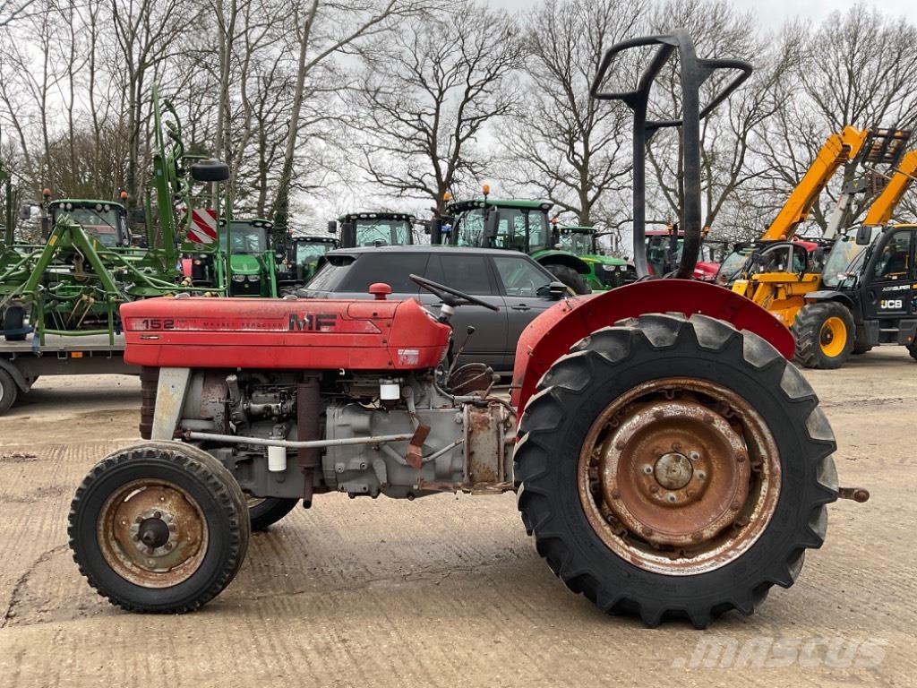 Massey Ferguson 152 Tractors