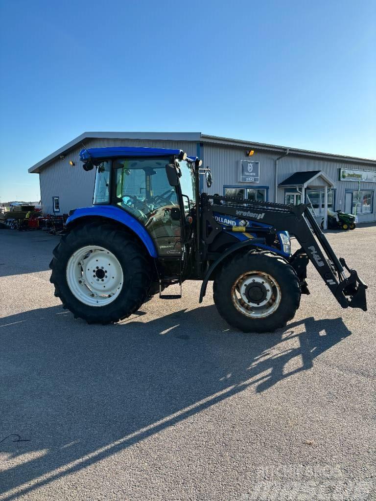 New Holland TD 5.85 Tractors