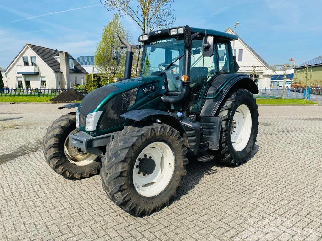 Valtra N113 Hitech5, Geveerd, 5570 uur Tractors