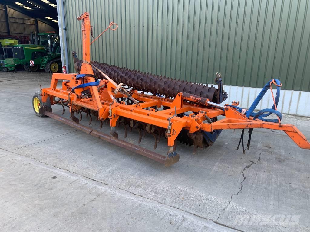 Galucho TMR 400 T 4M Trailed Press Cultivators