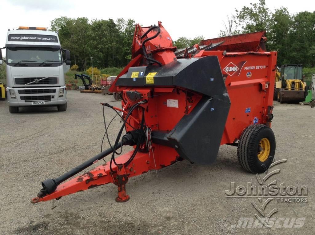 Kuhn 3570 M Bale shredders, cutters and unrollers