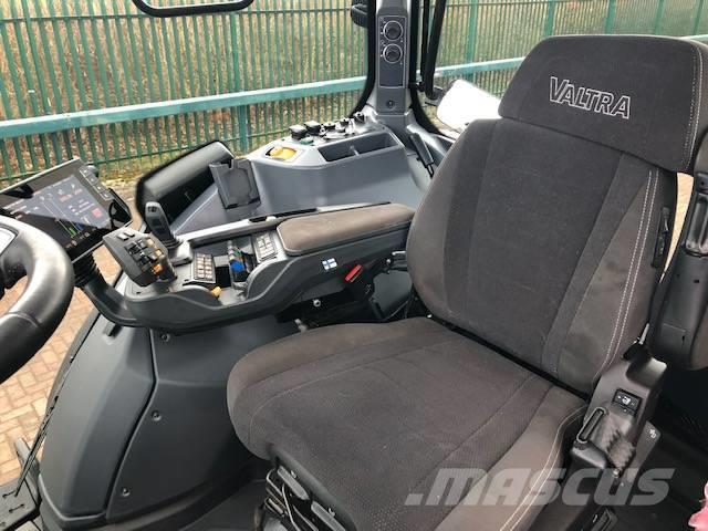 Valtra T235D Tractors