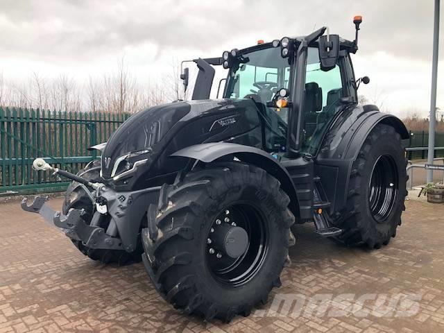 Valtra T235D Tractors