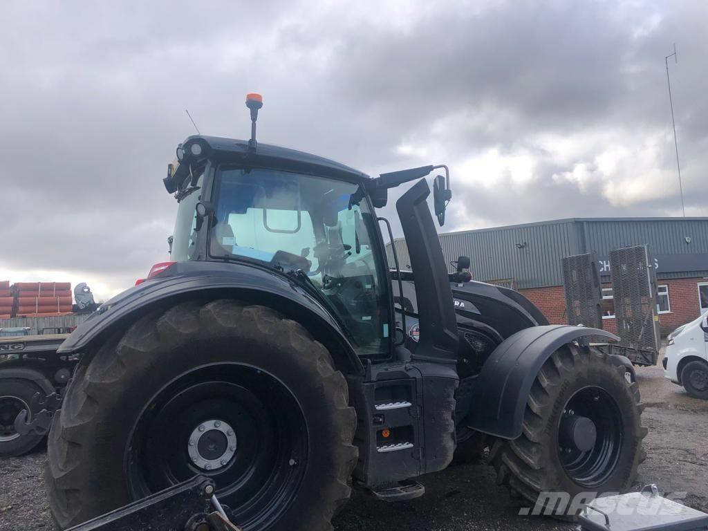 Valtra T235D Tractors