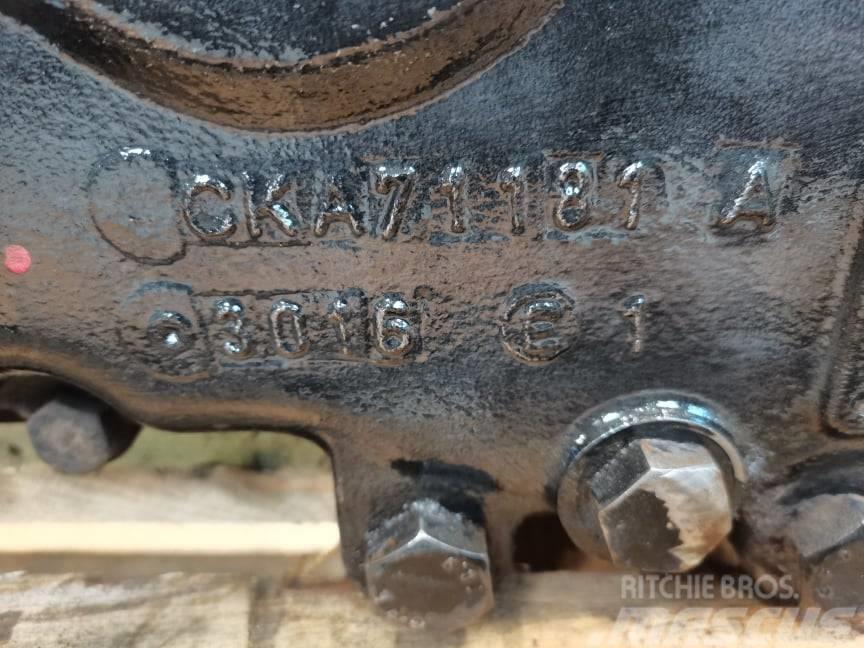 CAT TH 337 gearbox  Powershift 363-3035} Transmission