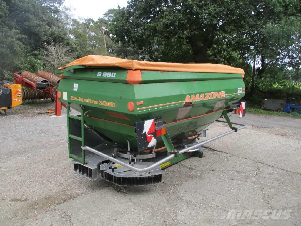 Amazone ZA-M Ultra 3000 Profis Hydro Mineral spreaders