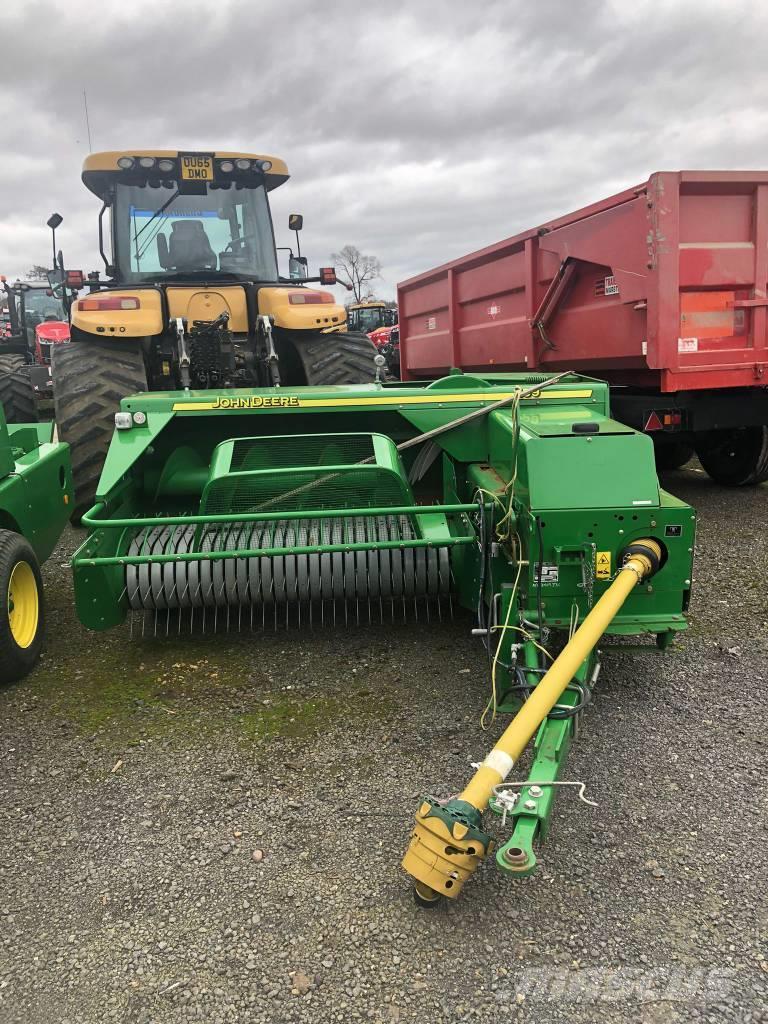 John Deere 459 Square balers