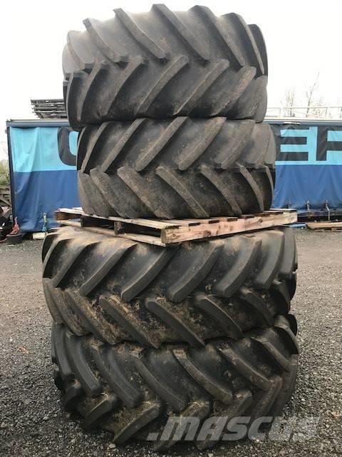  Miscellaneous SET OF 650/75 R42 WHEELS & TYRES Tyres, wheels and rims