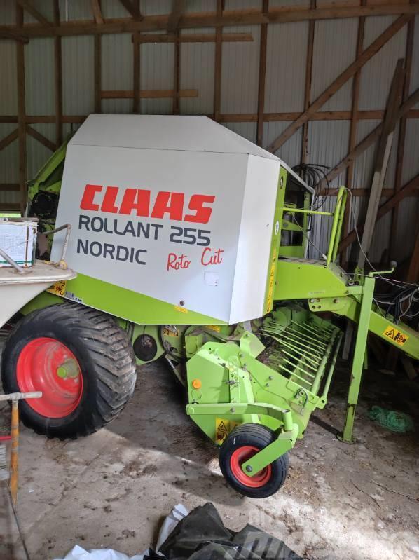 CLAAS Rollant 255 Nordic RC Round balers