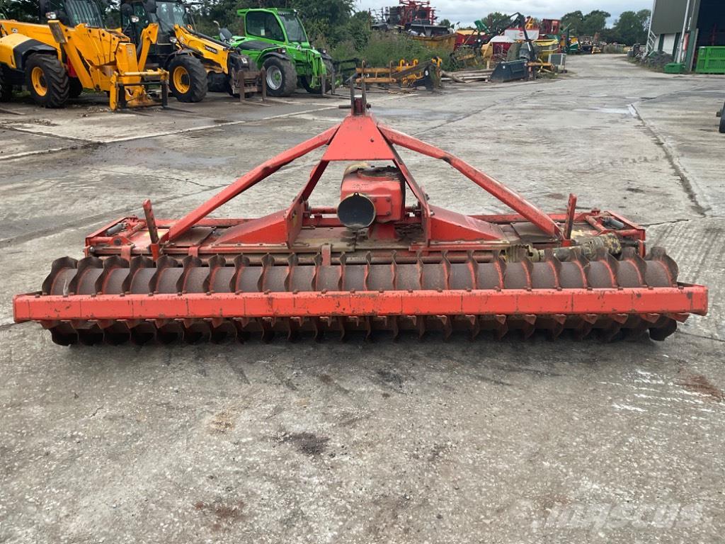 Howard HK 30 S Harrows