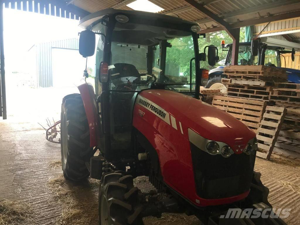 Massey Ferguson 1747 HC Tractors