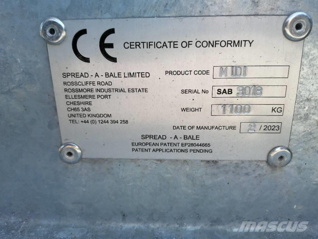  Spread A Bale Midi Bale Spreader Bale shredders, cutters and unrollers