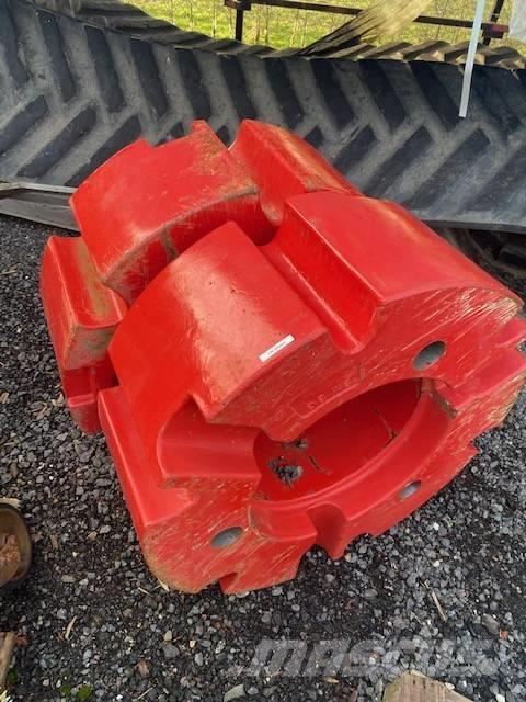 Fendt 2 x 1000kg Rear Wheel Weights Tyres, wheels and rims