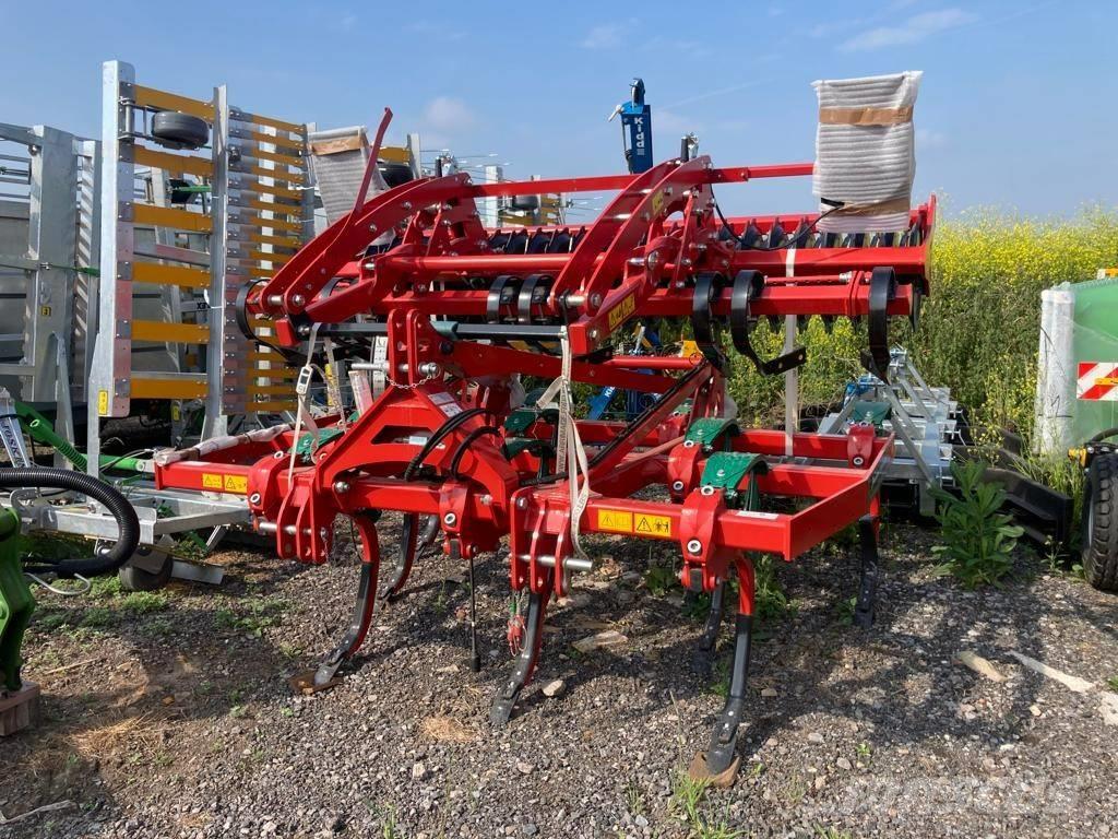 Kverneland Enduro Pro 3000 Cultivators