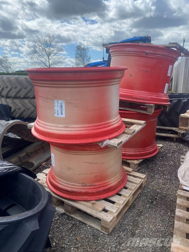 Fendt Pair of 18 x 34 Wheel Rims Tyres, wheels and rims