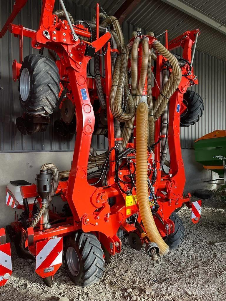 Kuhn Maxima 3 Maize Drill Drills