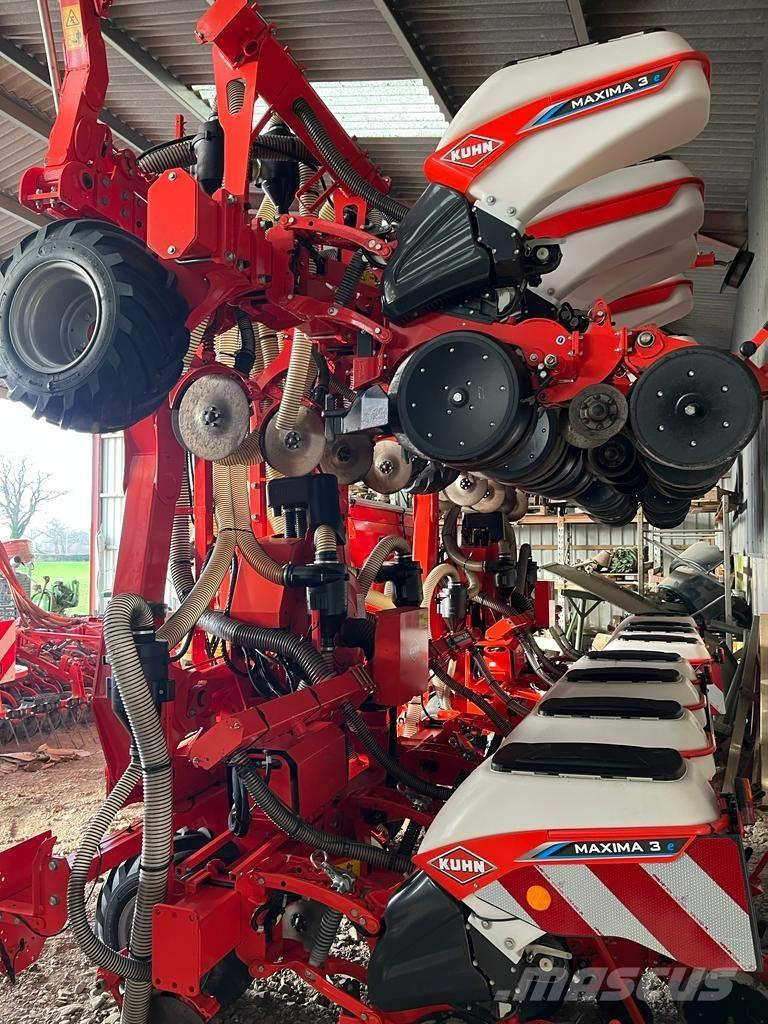 Kuhn Maxima 3 Maize Drill Drills
