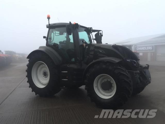 Valtra T214 Versu Tractors